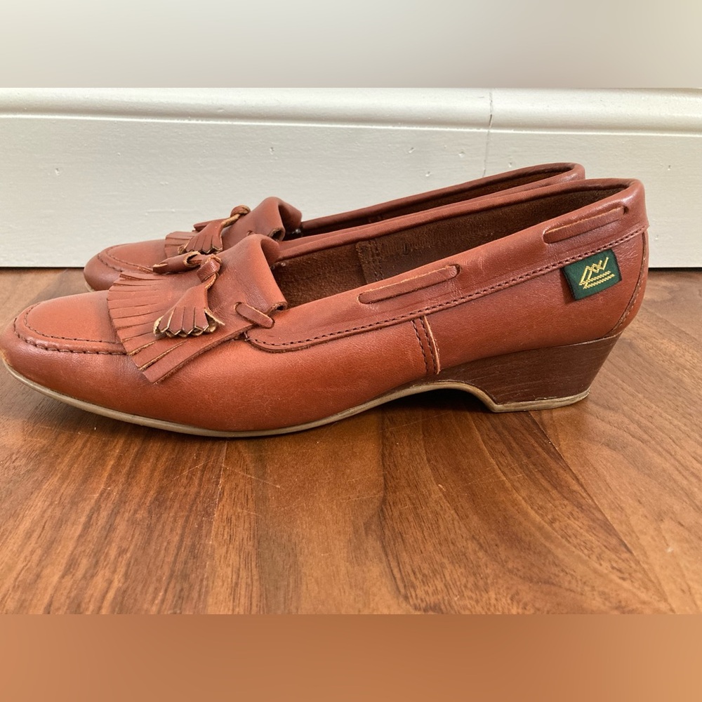 Maine Woods Heeled Leather Moccasins 10 Narrow - Picture 2 of 8